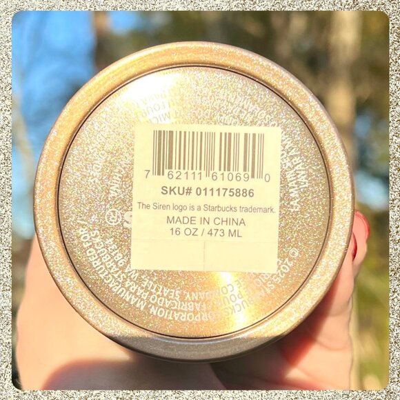🎄✨ NWT Starbucks 2025 Holiday Glittery Silver Quilted SS 16oz Bottle Tumbler - Picture 11 of 11